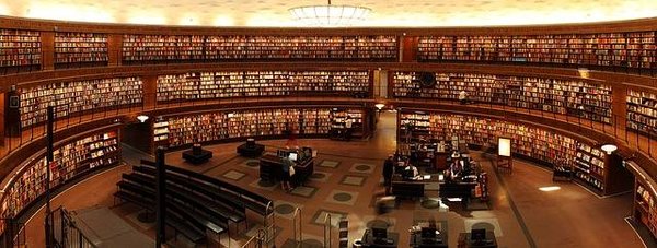 Quels sont les enjeux et les défis de l'information culturelle ?