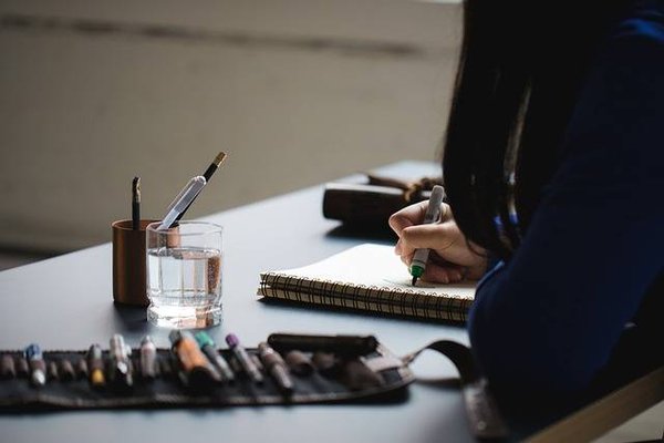 Comment travailler et cumuler emploi et études en tant qu'étudiant ?